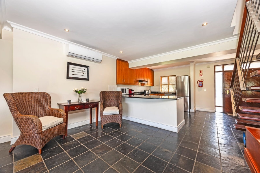 4 Bedroom Property for Sale in Boschenmeer Golf Country Estate Western Cape